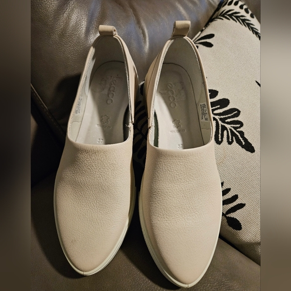 Ecco leather ladies' shoes size 37 cream color - Picture 3 of 5